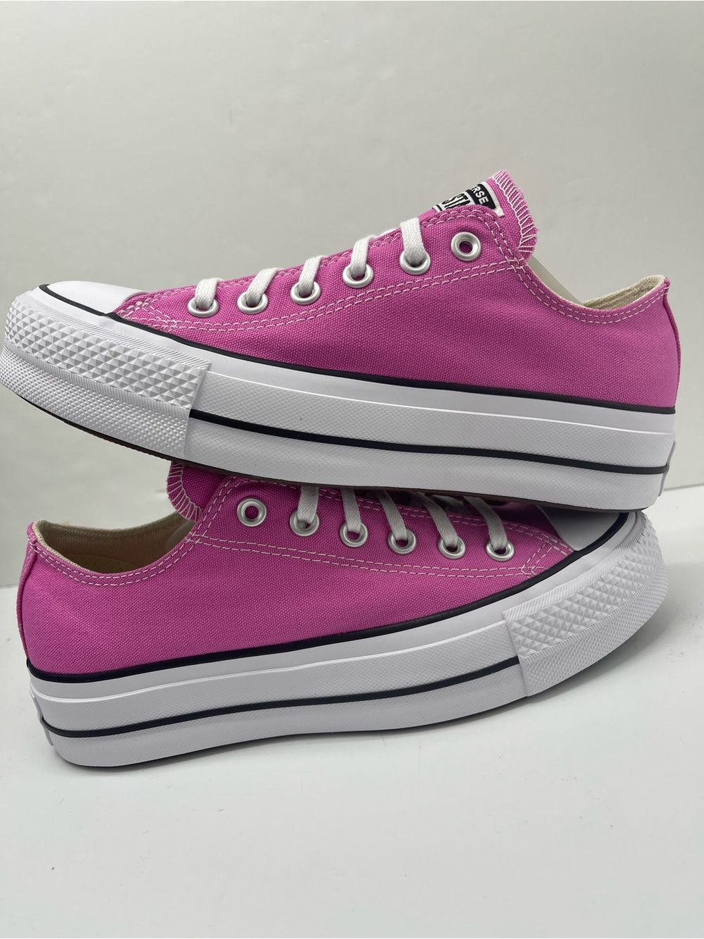 Converse CTAS Lift Ox Platform Sneakers Shocking Orchid White Black A16104F NWT - Picture 15 of 16